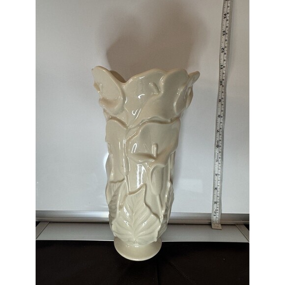 Lenox Vase Calla Lily 10" Ivory Porcelain Embossed Floral USA 80’s See Pics Read - Picture 1 of 6